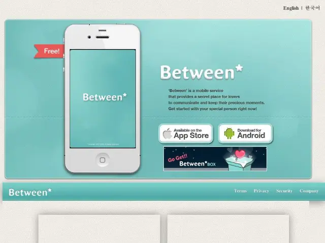 Refreshing Black Aesthetic Wallpaper Elevates iPhone Usability