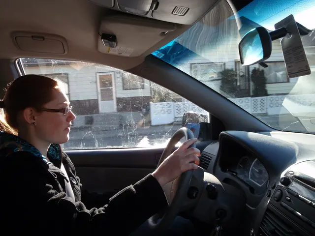 Unscrupulous individuals swindle an elderly woman of €45,000 in Lünen, pretending to be authorities...